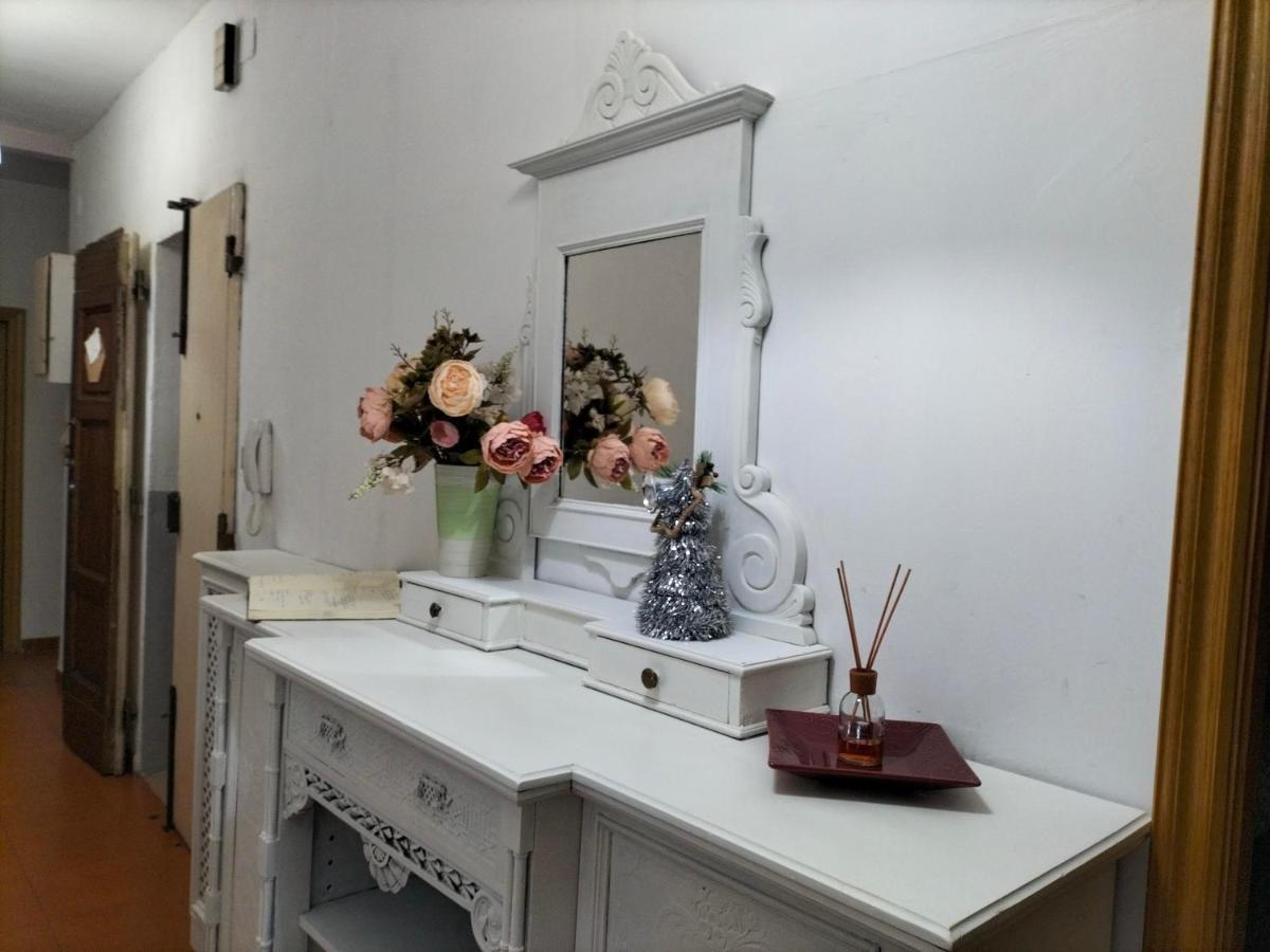 Appartamento Con Terrazza In Santa Maria Novella Флоренция Экстерьер фото